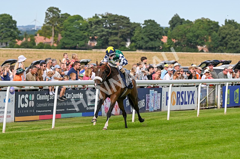 300724-Race 6-Bell Shot-0412 - Race 6