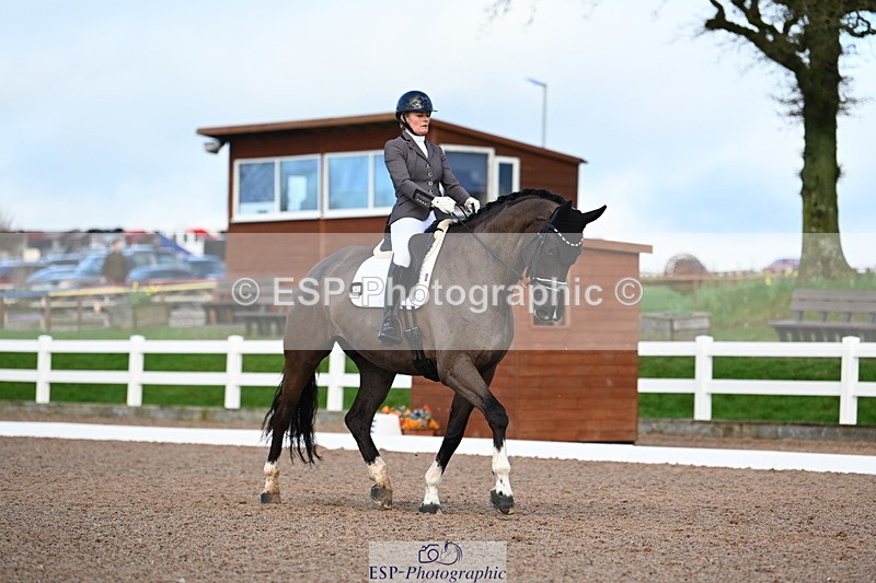 240218A-153011-09115 - 243-Lucy.Baker-Last.Dancer