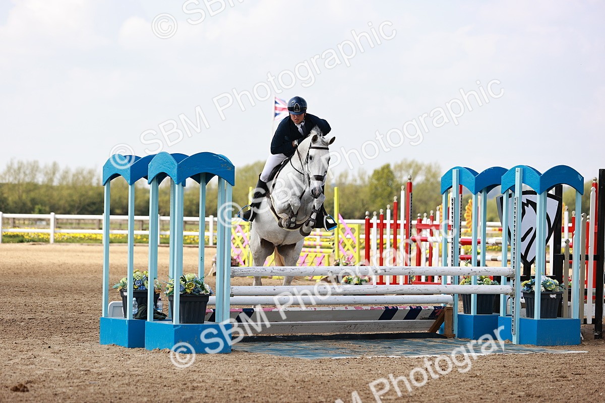  - Class 24 - Senior Newcomers - 1.10m