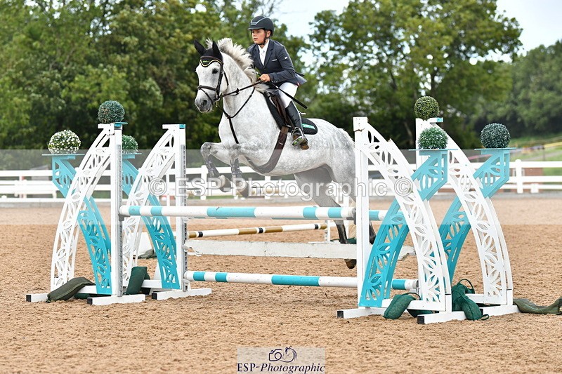 230819A-121011-00464 - Cls 25 Pony Newcomers & 1m Open