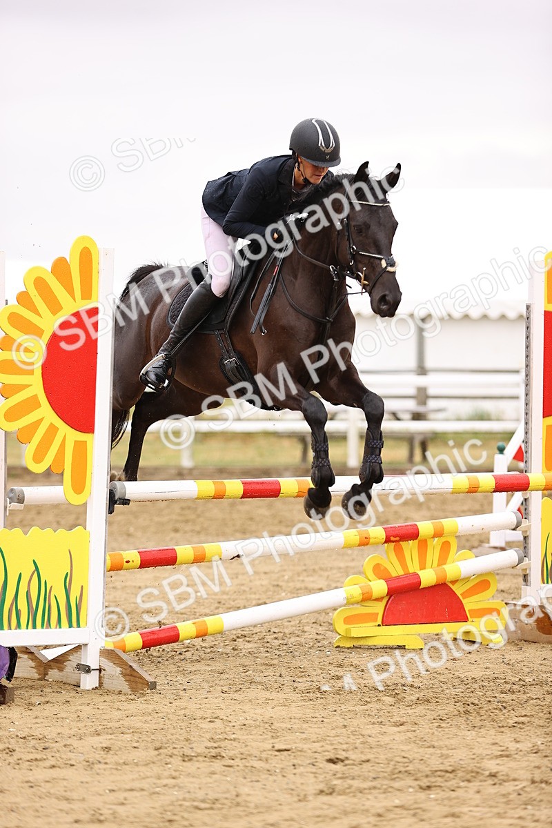 SBM_025150 - Class 9 - Senior British Novice - 90cm