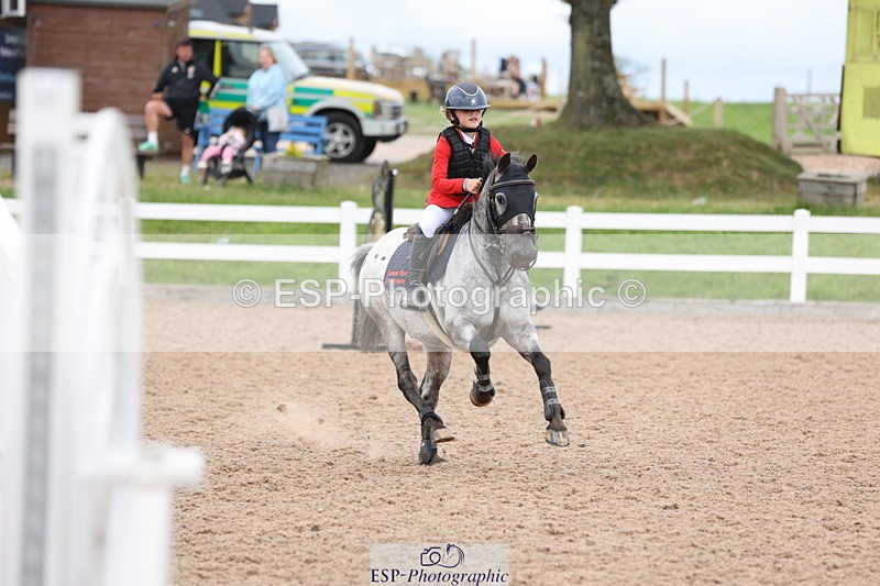 240630A-180041-16254 - Cls 28 Stepping Stones 128cm + 138cm