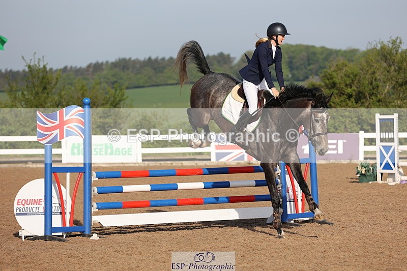 240510A-081151-04118 - Cls 13 British Novice and 90cm Open