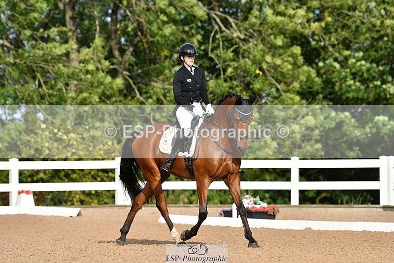 250906-092847-00352 - 040-Rianne.FultonSunset.Mojito