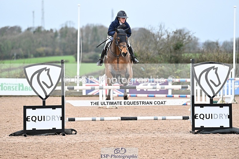241206-140233-01042 - Cls 6 Foxhunter and 1.20m Open