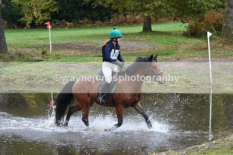 WJ7_3265 - Time 10:47 to 11:11 at the water