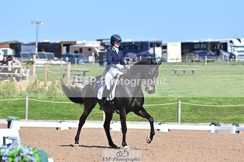 250405-122805-10650 - 174-Sarah.Khairallah-Ilowette