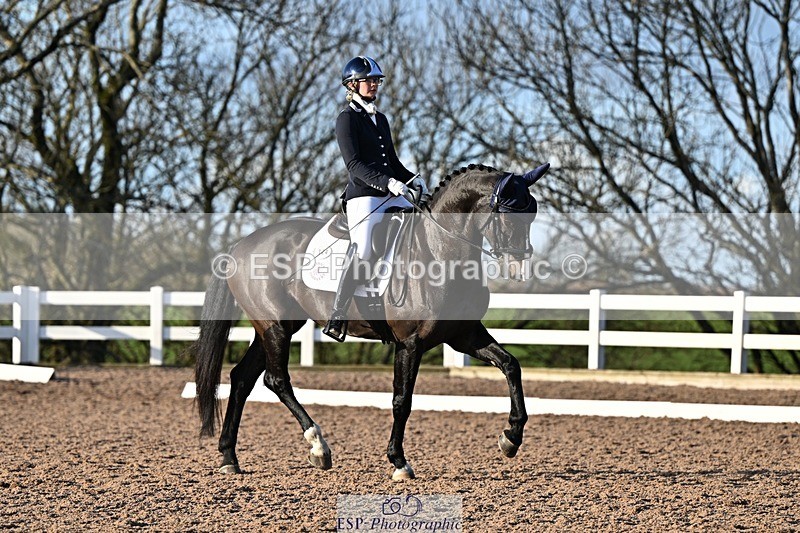 241214-140003-02694 - 124-isobel.goodwin-Milano.van.hof.olympia