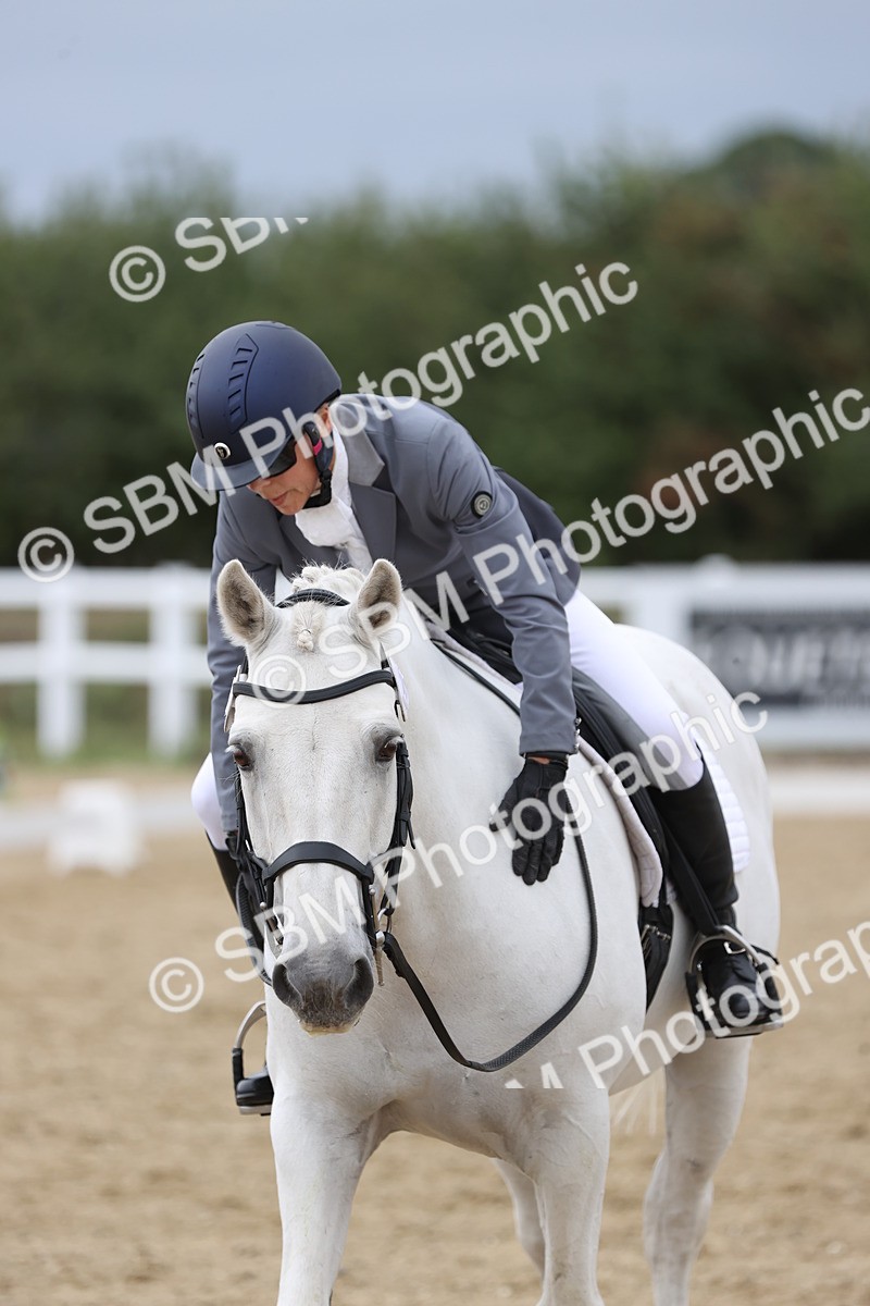 SBM_004292 - Class 9 - Novice 3 Champs