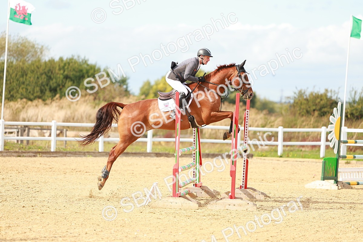 SBM_001745 - Class 4 - Senior Newcomers - 1.10m