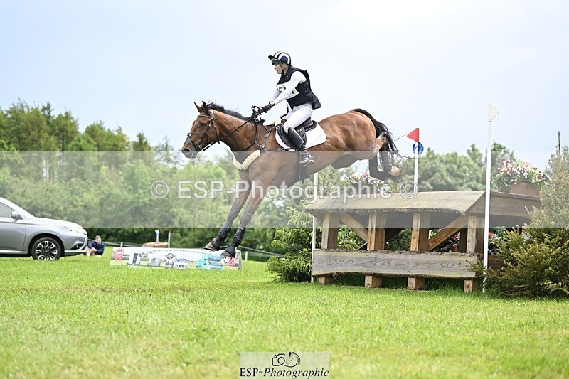 240526-141858-23618 - 501-BRUNO_FG-Edie_Campbell