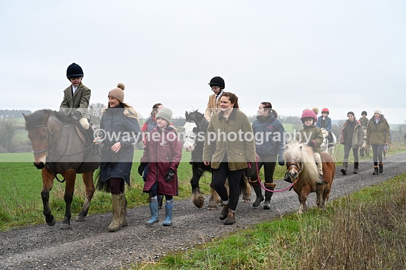 WJ7_9840 - Walk out..