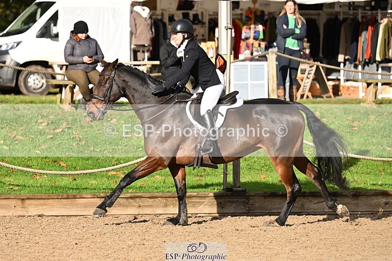 251024A-101310-06362 - B-132-Hannah.R.Jones