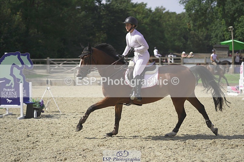 230909-122436-05657 - Cls 17 Snr 1.05m Open