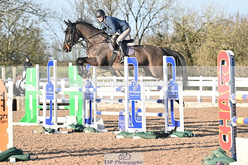 231210A-133718-02632 - Cls 20 Newcomers & 1.10m Open