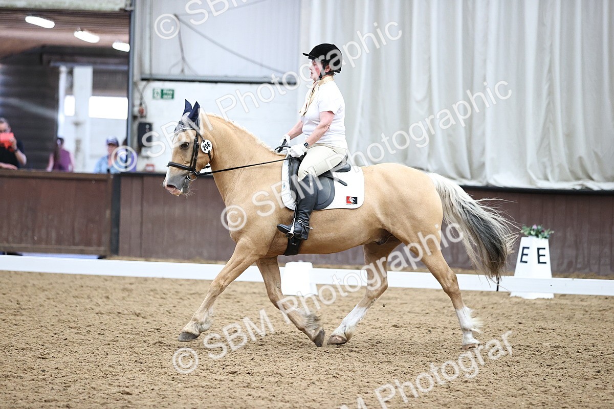 SBM_003095 - Novice 4 - 14.47-16.34