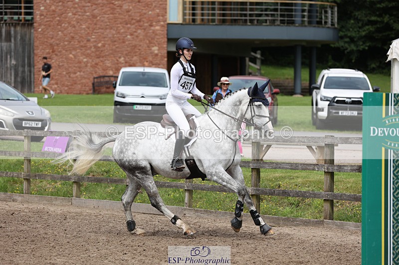 240804-114904-12837 - 457-Lydia_Stuart-SAUNDERSCOURT_FURISTOS