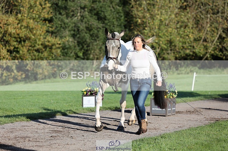 241027-091006-15078 - 366-Chloe.Robinson-BRACKENSPA'S.KEEP.A.SECRET