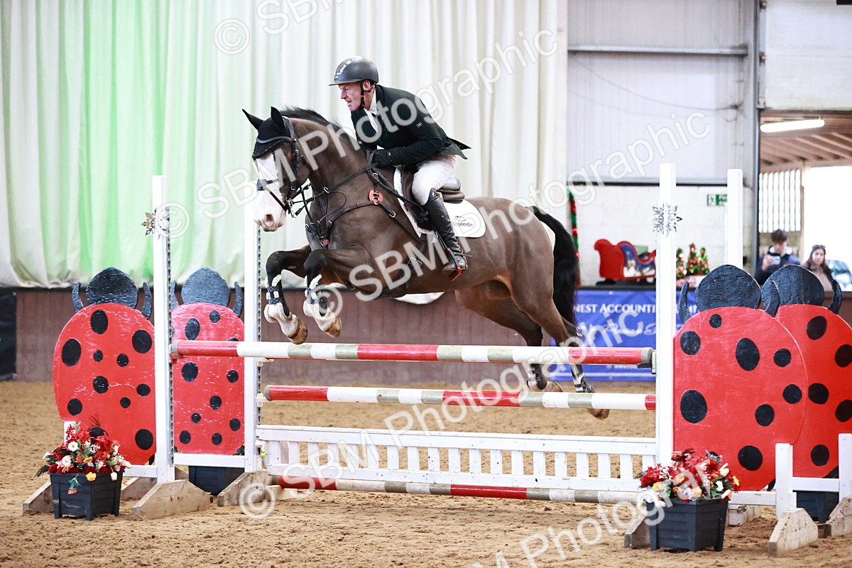 SBM_004919_Class 22 - Seuir Discovery - 100m - Customer Cart - Anthony