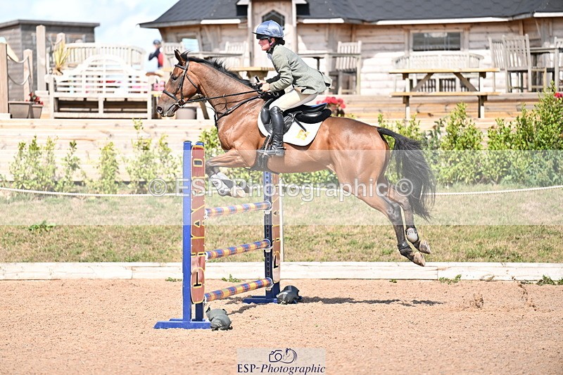 250827B-132256-00548 - Cls 4 Snr Newcomers 1.10m