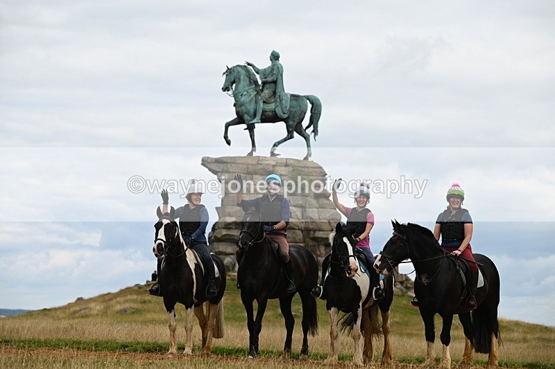 DSC_6453 - Time at Statue 12:17 to 12:44