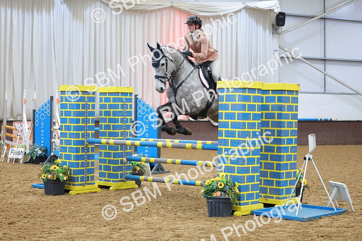 SBM_008265 - Class 21 - Nupafeed Supplements Senior Discovery/ 1m Open - First Round (1.00m)