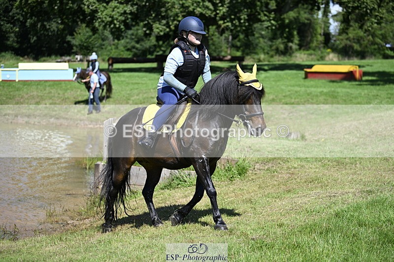 240728B-112611-01066 - Theo's Group XC