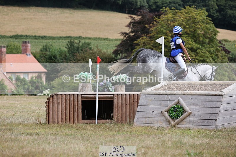 250802A-123345-03557 - A-027-Millie.Bloomfield-JINX