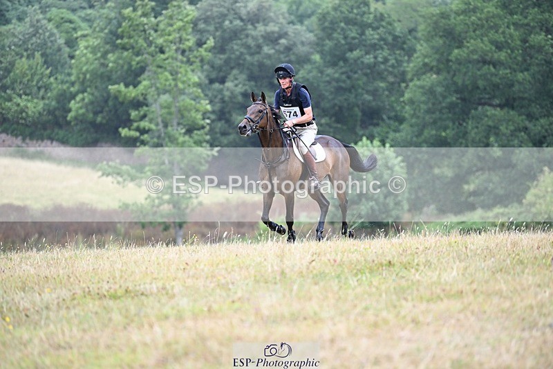 250803A-131419-13604 - M-574-William.Fox-Pitt-JABBEKA