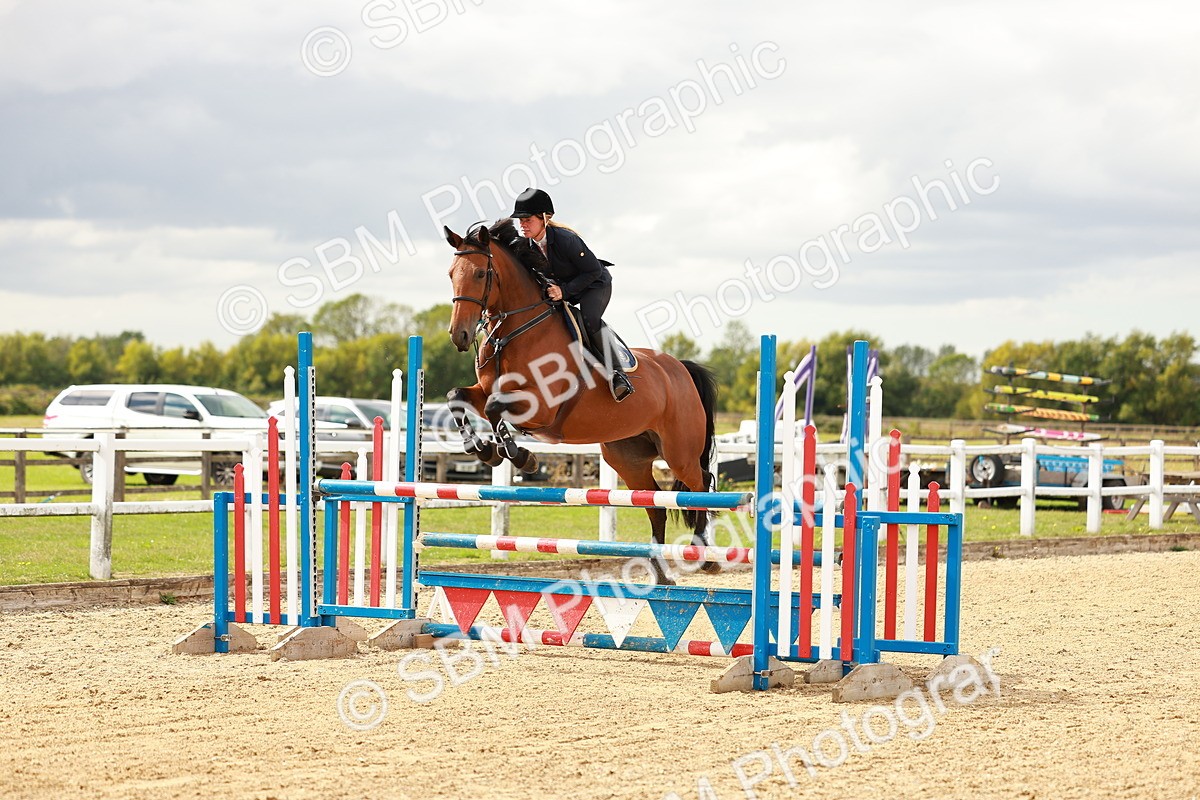 SBM_001400 - Class 4 - Senior Newcomers - 1.10m