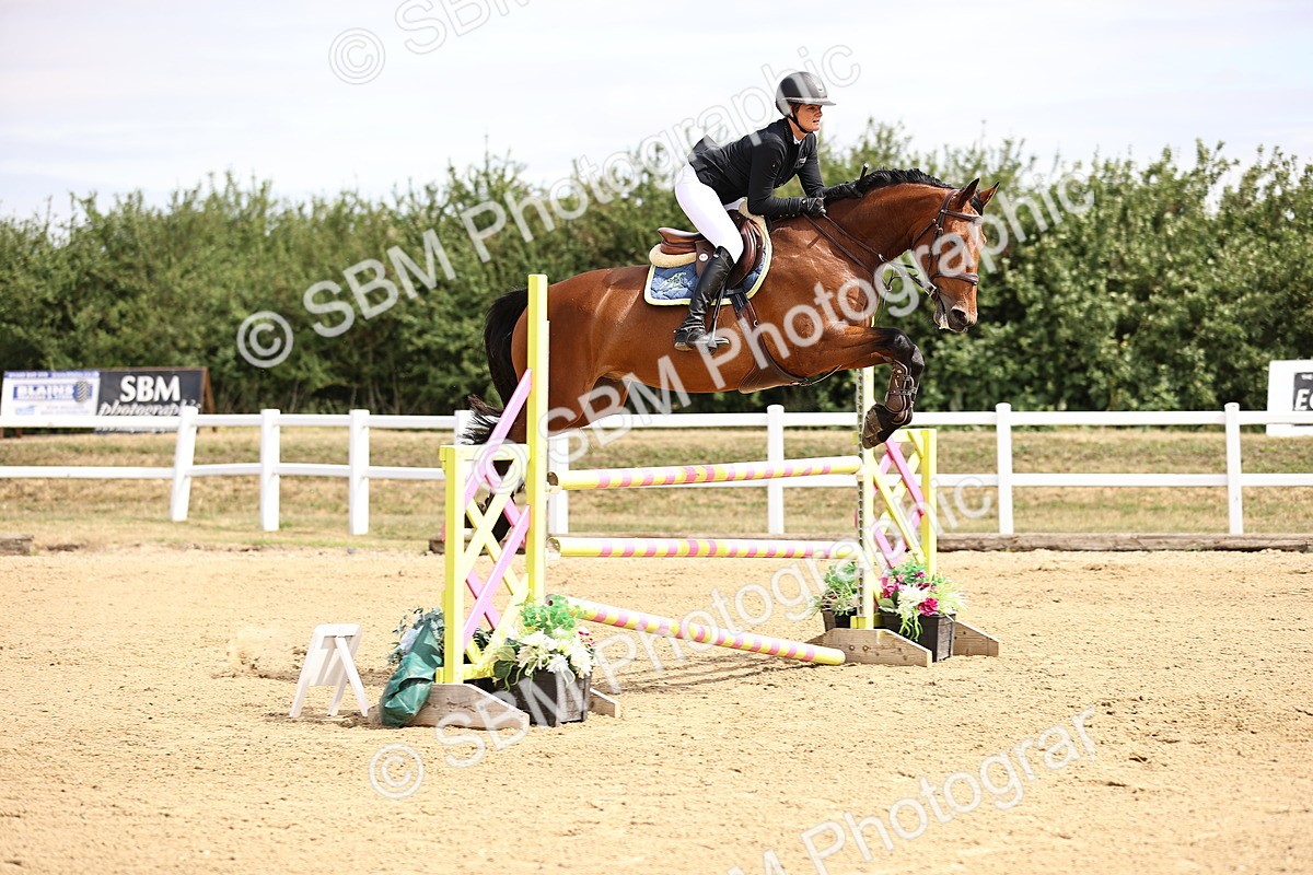 SBM_009735 - Class 8 - Senior Newcomers - 1.10  Open