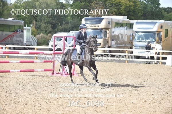 JAC_6098 - CLASS 6 SAT Springboard 128cm/ 138cm Restricted Handicap