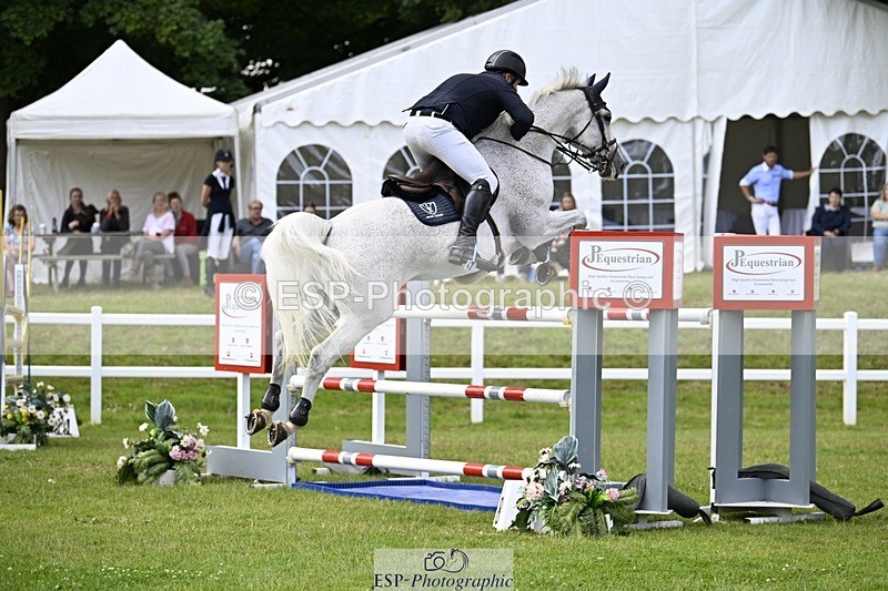 240711-113923-26698 - Cls 117 HOYS Grade C Quali 1.35m