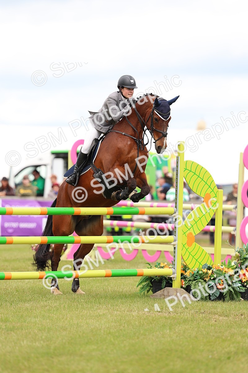 SBM_13924 - Class 206 - Senior Newcomers - 1.10m Open