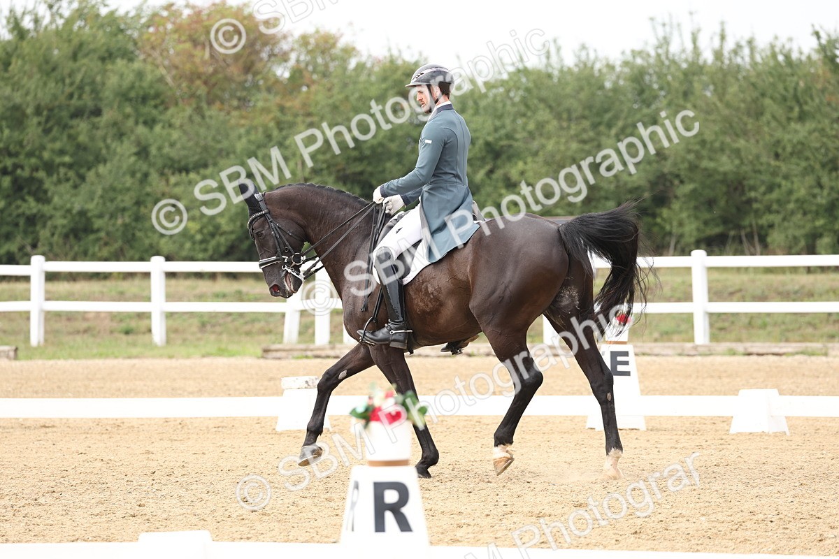 SBM_008328 - Class 10 - FEI INT I - 16.10-16.50