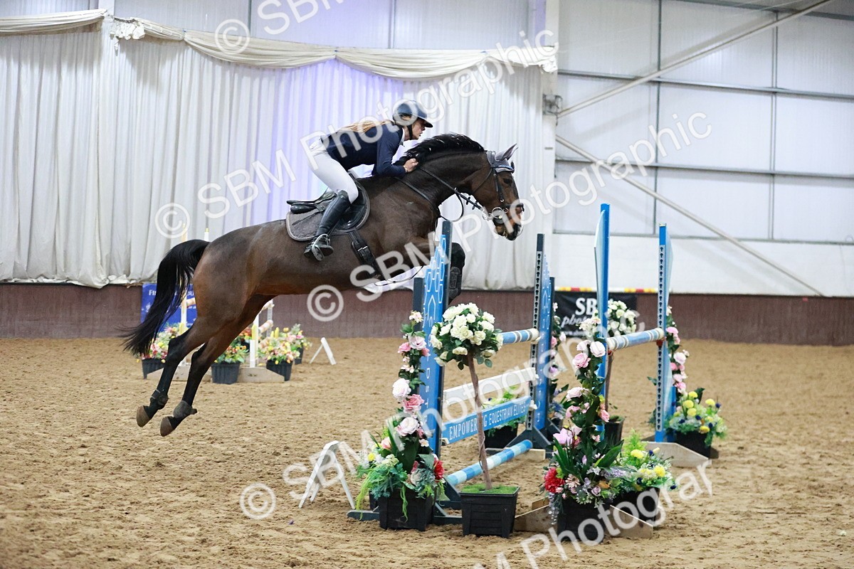 SBM_004465 - Class 17 - Senior Newcomers - 1.10m