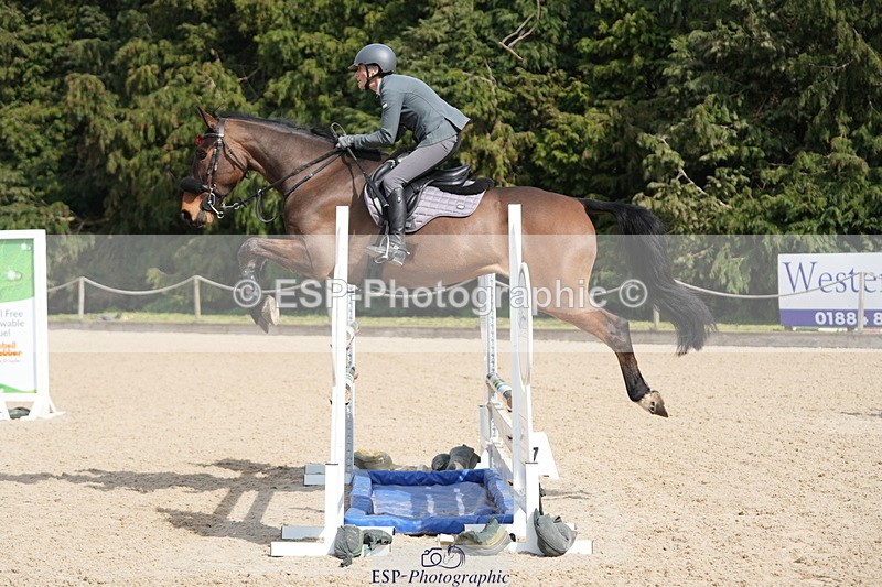 260322A-124600-01711 - 12 Newcomers 1m 10 Open