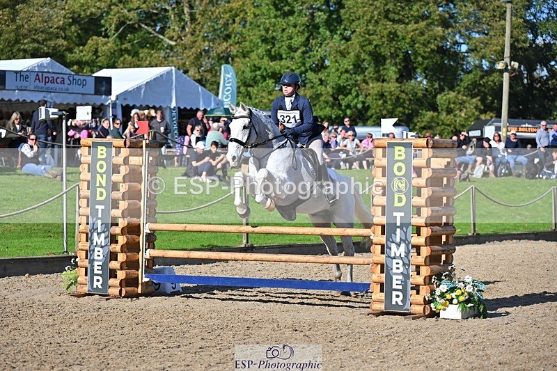 241027-121836-17216 - 321-Hannah.Underhill-DONBEG.GREY