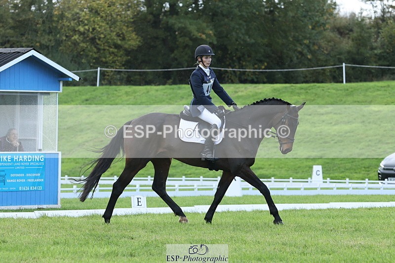 251023A-140355-04858 - F-428-Jemima.Wilson