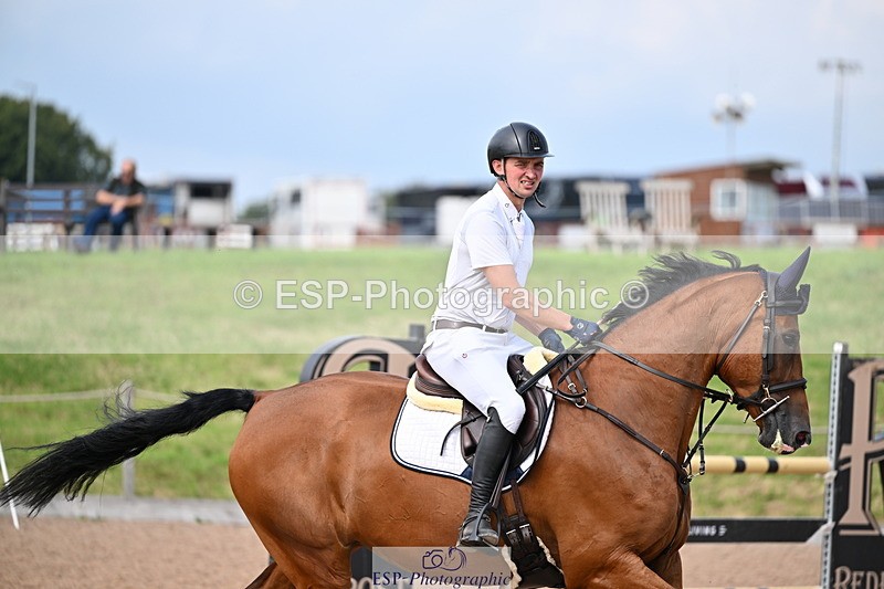 240828A-150326-01112 - Cls 4 Snr Newcomers and 1.10m Open