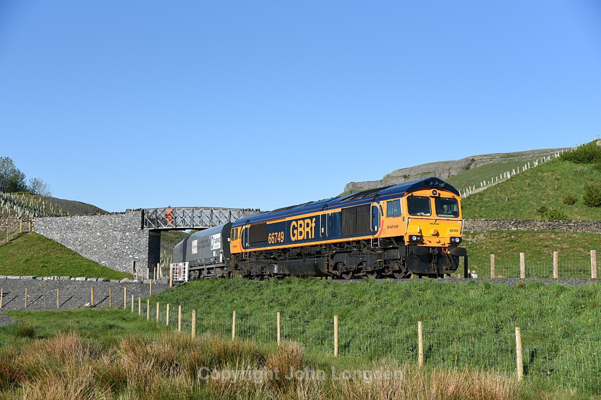 JL - 25.5.17 66749 6M25 Doncaster - Arcow Helwith Bridge best - Arcow branch