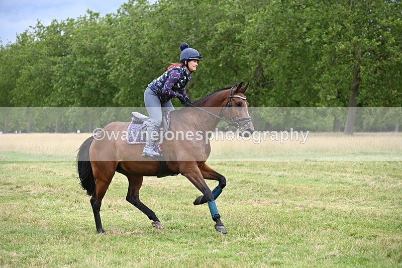 WJ6_2907 - Time at Jump 11:06 to 11:40