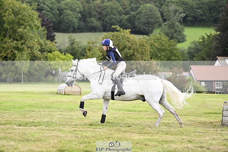 240825X-103007-31359 - 70cm XC 10.00 to 11.00