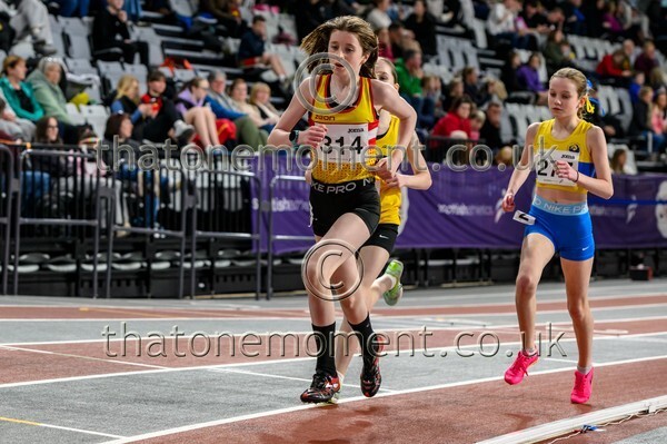 AgeInd25SUN-914701 - Track Female Set Two