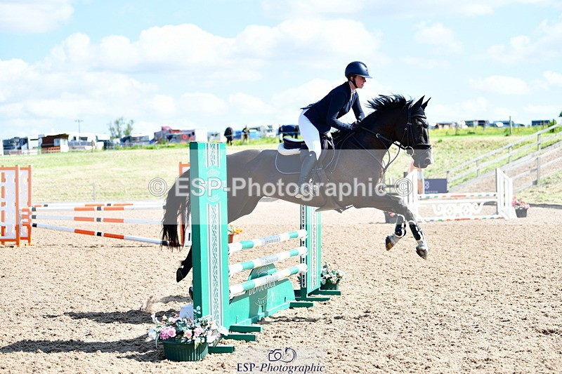 240525A-100759-04919 - Cls 21 British Novice and 90cm Open