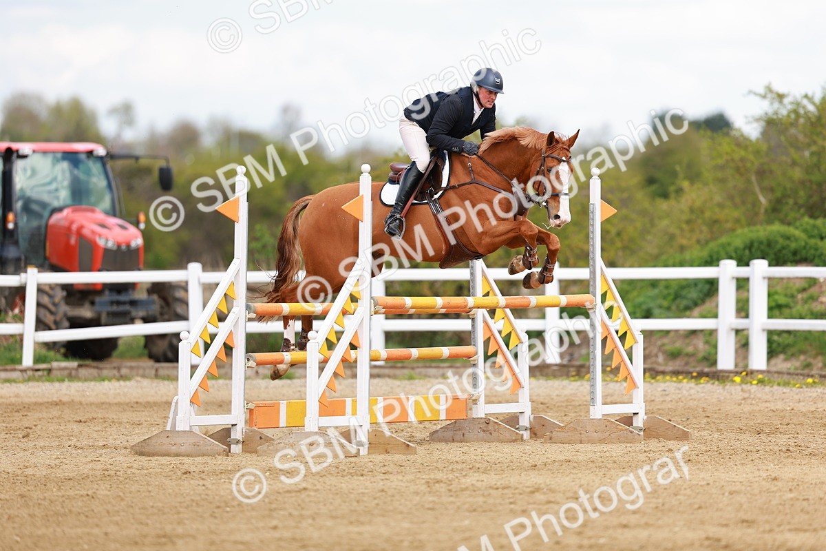 SBM_002054 - Class 4 - Senior Newcomers - 1.10m