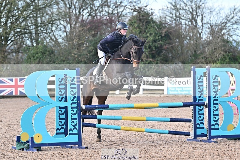 251126-095602-00085 - Cls 0 + 1, Clear Round, British Novice and 90cm