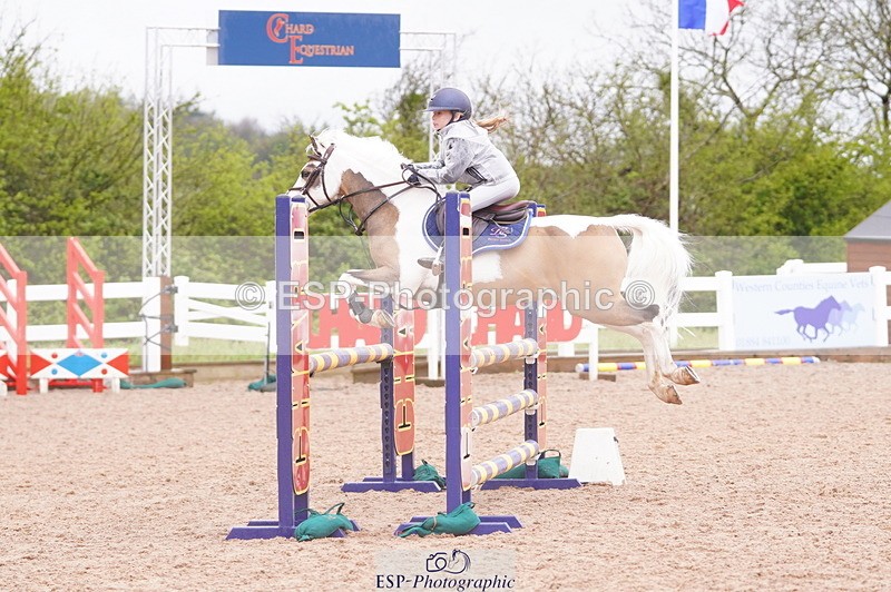 240505A-132710-06079 - Cls 18 & 19 Club & Schools 90cm