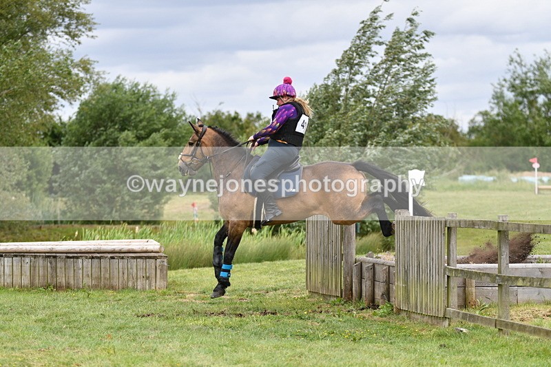 WJ5_3811 - Class 6 80cm