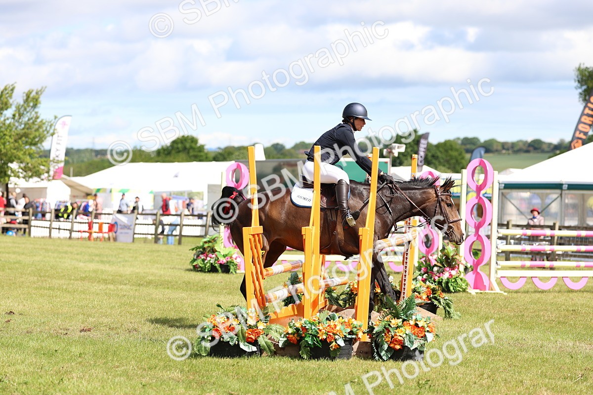 SBM_13525 - Class 206 - Senior Newcomers - 1.10m Open